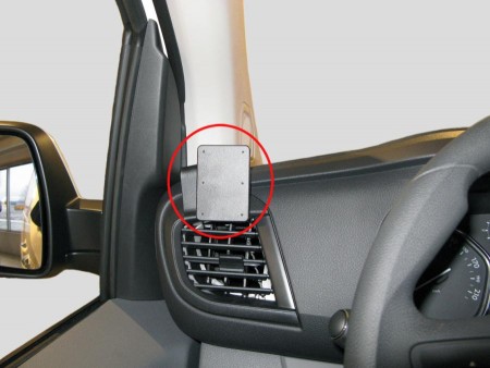 ProClip Clips zur Anbringung des Smartphones (links).  Geeignet für Expert, ProAce und Jumpy.